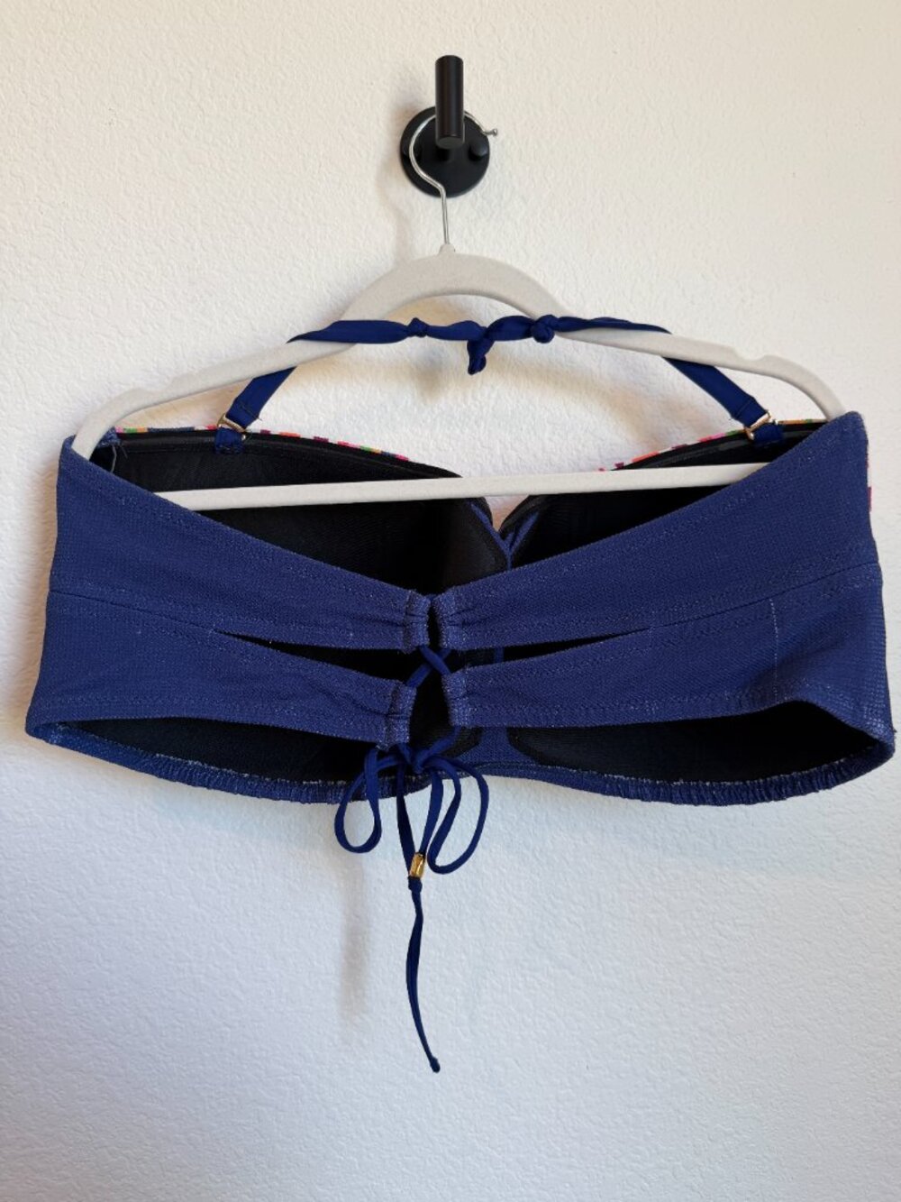 Trina Turk Rainbow Swirl Textured Bandeau Bikini Top 22W Plus Removable Strap - Picture 5 of 8